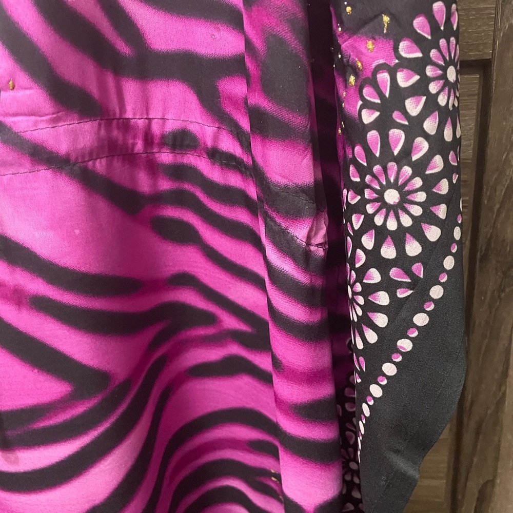 Caftan - Picture 11 of 14